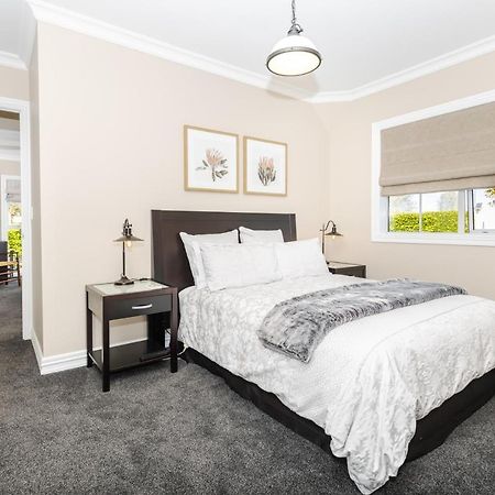 Sweet Magnolia 1 Or 2 Bedroom Suite St Kilda Cambridge With Complimentary Continental Breakfast Dış mekan fotoğraf