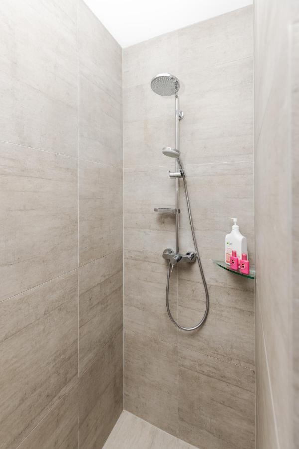 Sweet Magnolia 1 Or 2 Bedroom Suite St Kilda Cambridge With Complimentary Continental Breakfast Dış mekan fotoğraf