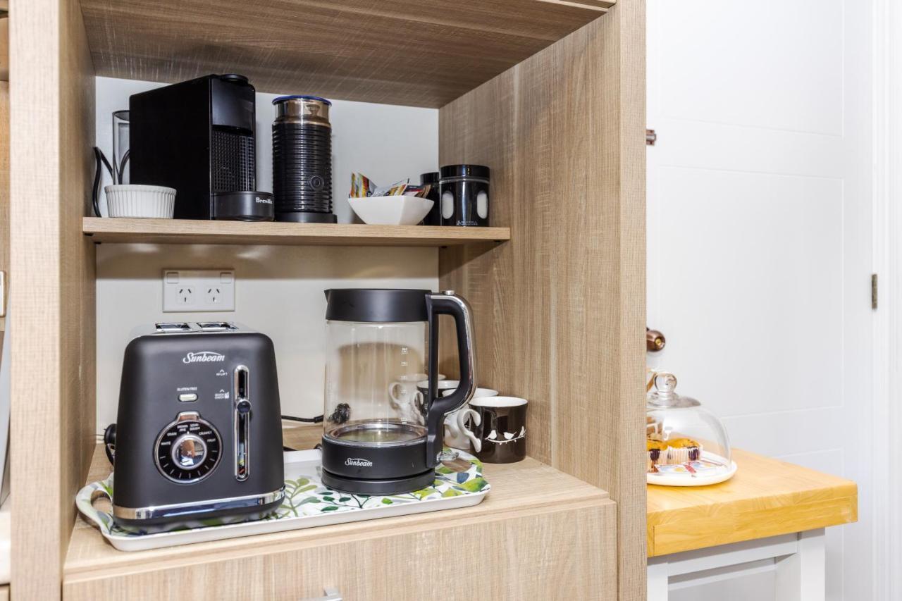 Sweet Magnolia 1 Or 2 Bedroom Suite St Kilda Cambridge With Complimentary Continental Breakfast Dış mekan fotoğraf