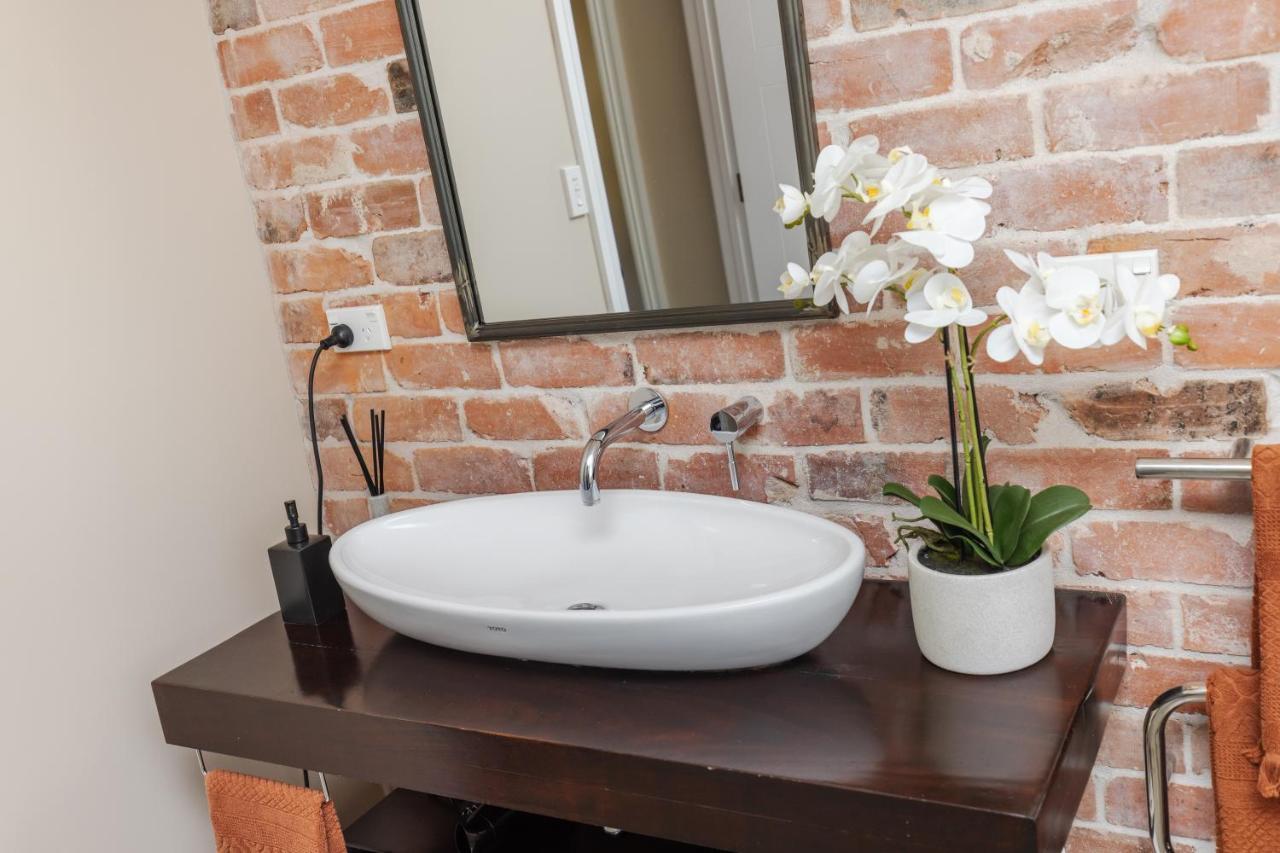 Sweet Magnolia 1 Or 2 Bedroom Suite St Kilda Cambridge With Complimentary Continental Breakfast Dış mekan fotoğraf
